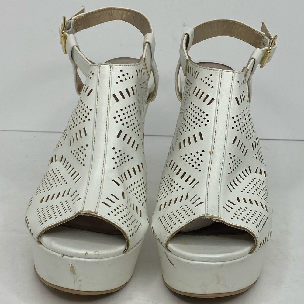 White wedges